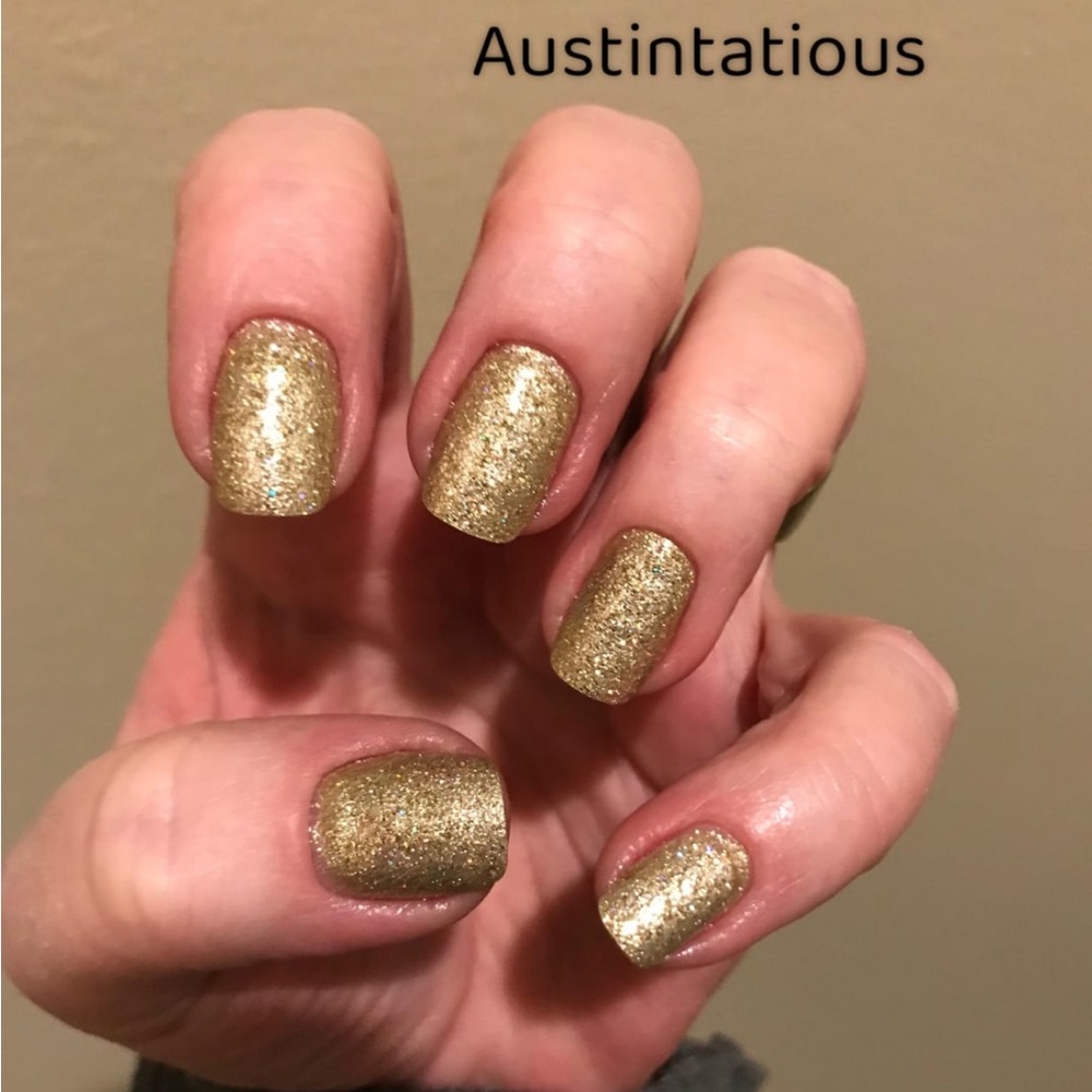 *Retired* Color Street: Austin-tatious | Gold Metallic Party Glitter Sparkle - Picture 6 of 9
